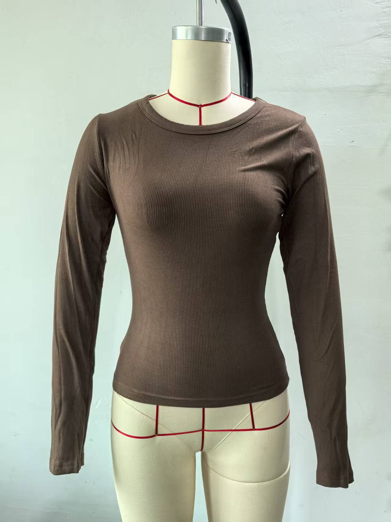 Hope & Sunshine – wholesale Stickad topp - Dam – Ribbad långärmad crop top28