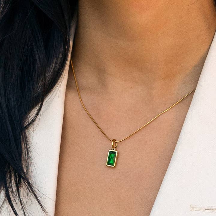 Peter and June - Wholesale Pendant/Charm Necklace - Vanessa Necklace - 18K Gold Plated0