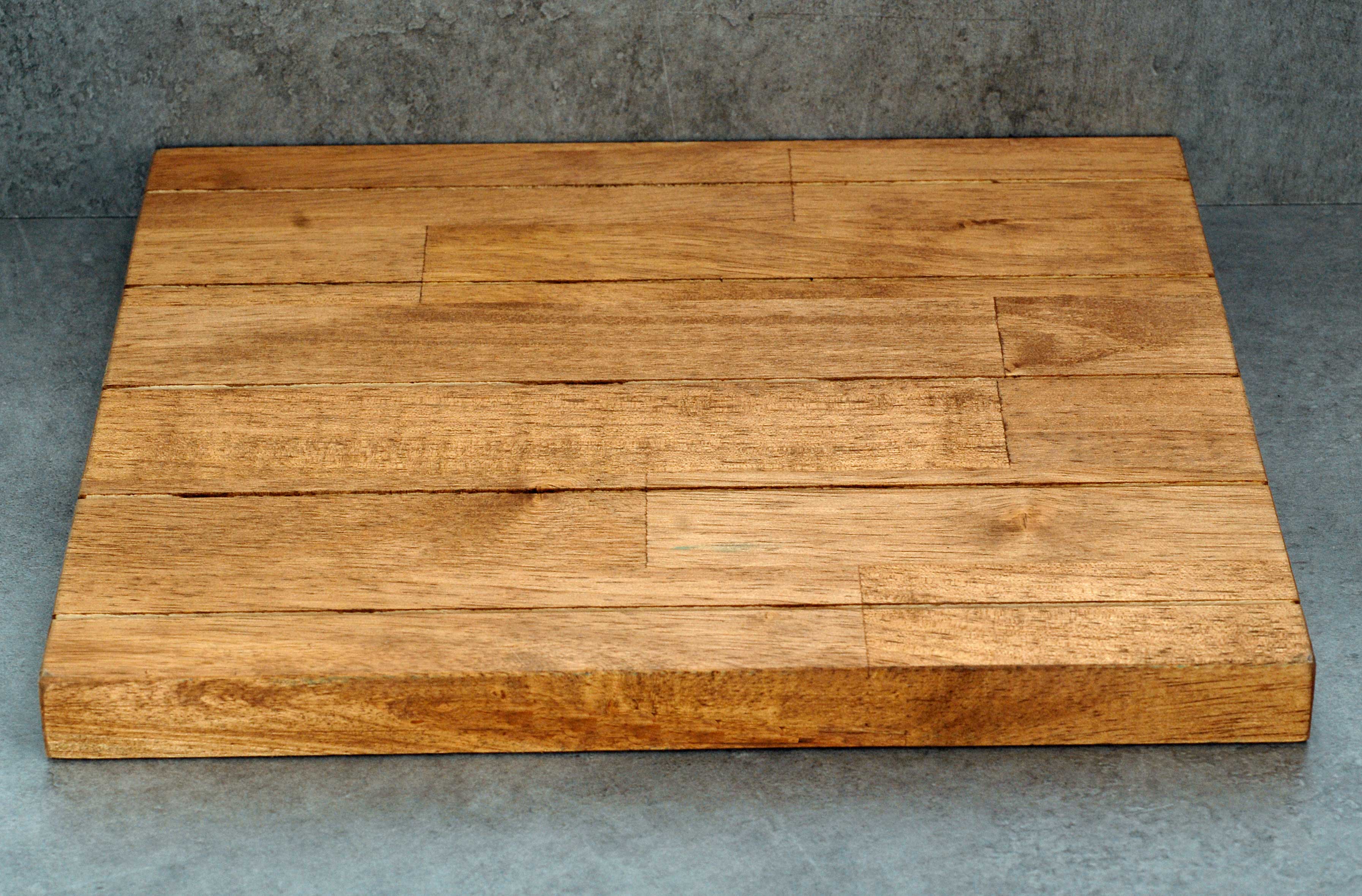 Merveilles du Monde – Engroshandel Hængeøreringe og creoløreringe – Trædisplay til smykker med kortlommer0