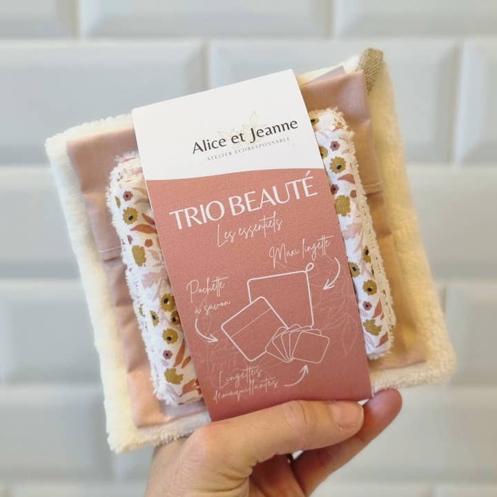 Alice et Jeanne - Wholesale Makeup Remover - Zero waste beauty trio - Wipes, pouch, maxi wipe8