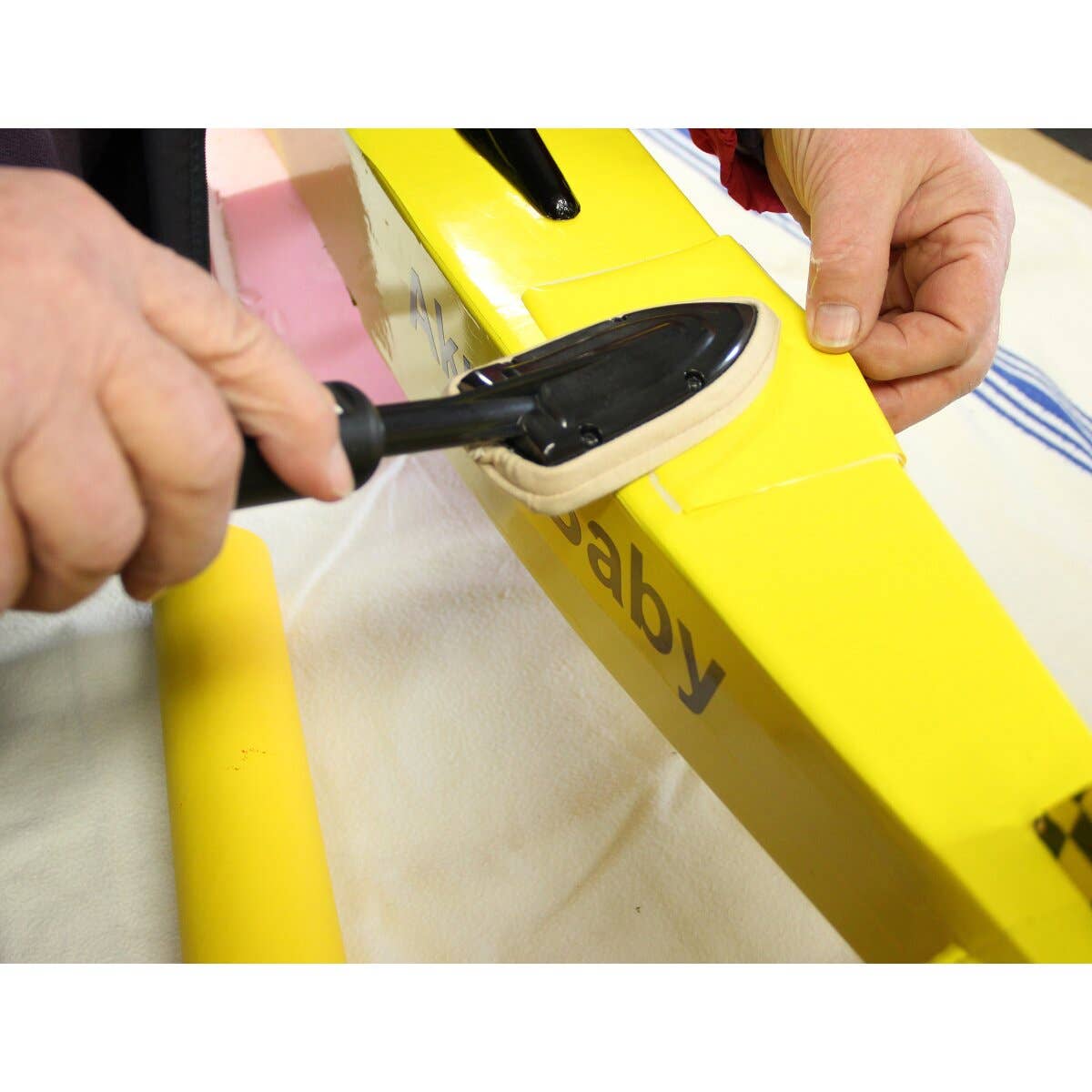 mhw24 - Wholesale Keukenapparaat - Digi control foliestrijkijzer met digitaal scherm en temperatuurregeling9