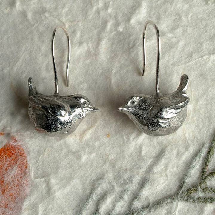 Glover & Smith – wholesale Dangle earrings – Wren Drop Earrings English Pewter Bird Jewellery