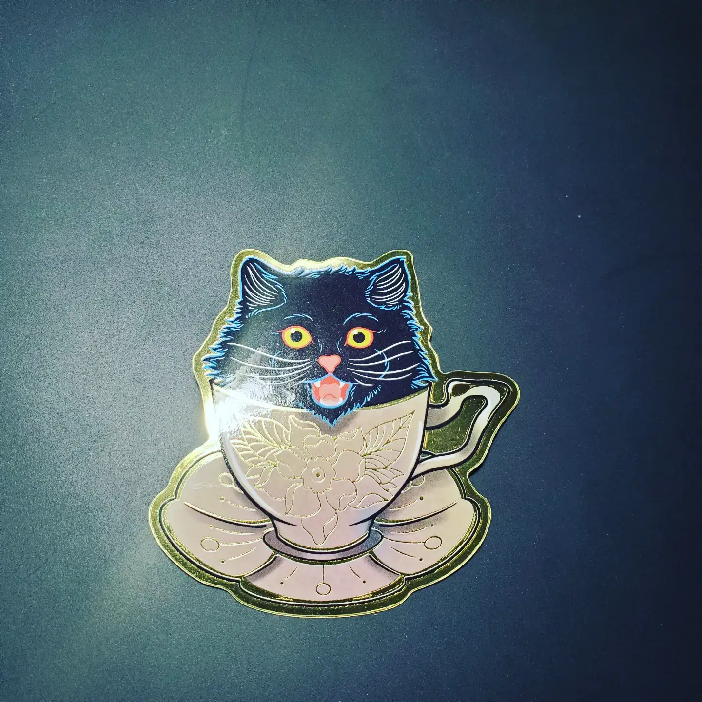Cat Champion – wholesale Sticker – *Sticker: Teacup Kitten, 3" gold foil2