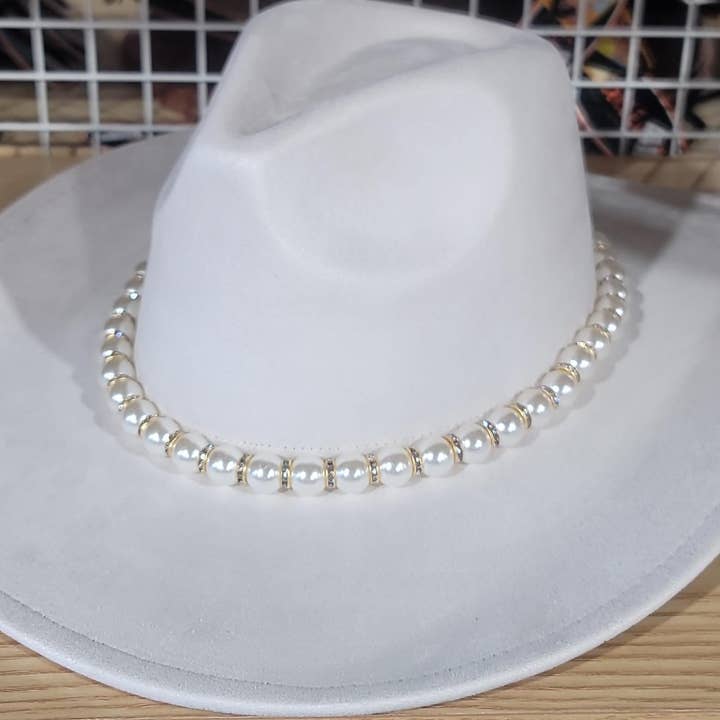 Oblige by G - Wholesale Fedora – Women’s - Pearl Trim Western Fedora Hat
H-35073