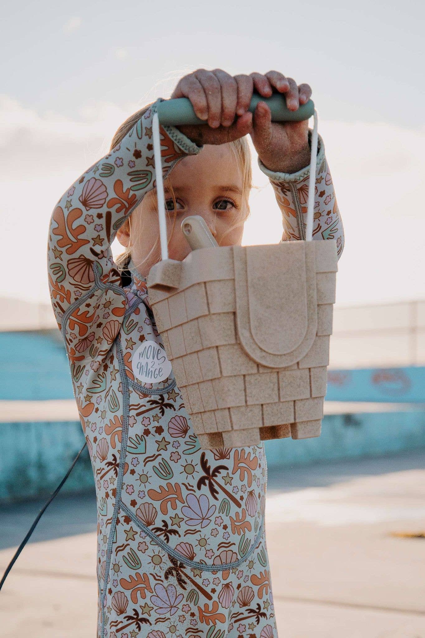 Coast Kids - Venta al por mayor Juguetes de playa/piscina - Niños y bebés - Cubo Clovelly con forma de castillo - nuevo cubo de silicona11