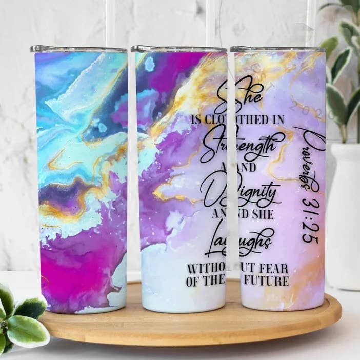 È vestita di forza | Tumbler per la vendita all'ingrosso da parte di Designs by Robyn