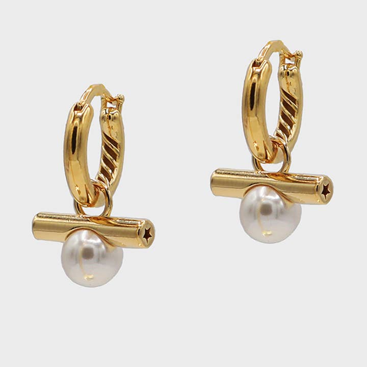 0313 925 zilveren Parel Bar Hanger Oorbellen voor wholesale door Dalbit New York Jewelry