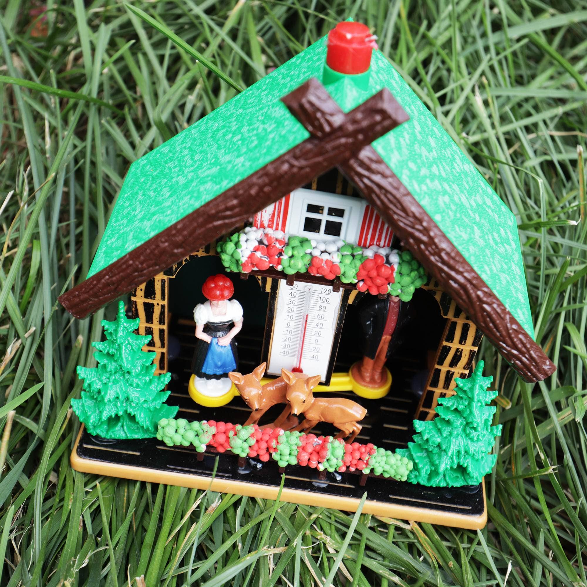 Tribal Trade GmbH - Wholesale Decorative Figurine - Wetterhaus thermometer Schwarzwald 02 green roof with deer7