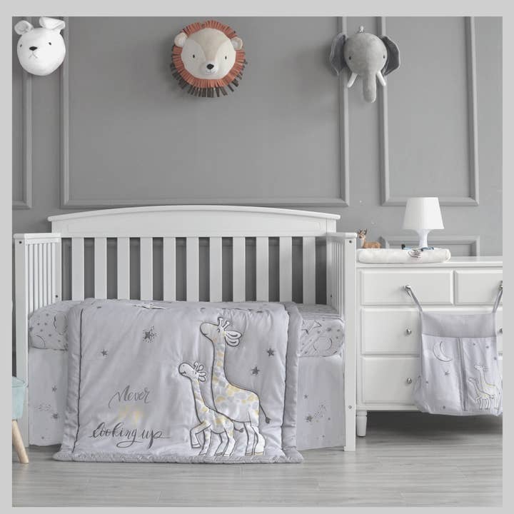 Giraffe in your dream 4 pc NURSERY BEDDING SET for wholesale by Nipperland