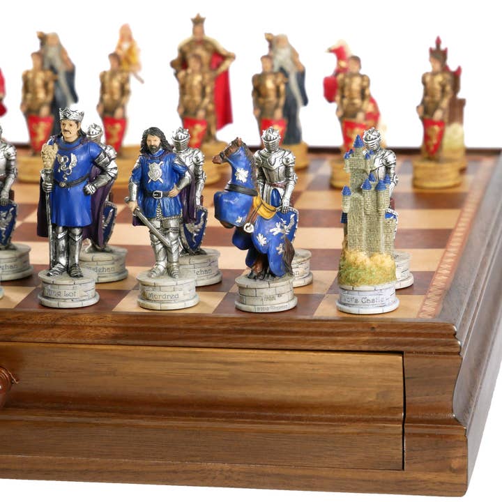 WorldWise Imports – Engroshandel Brætspil – Skaksæt - Kong Arthur Malet Harpiks på 15" Valnød/Løn Kiste2