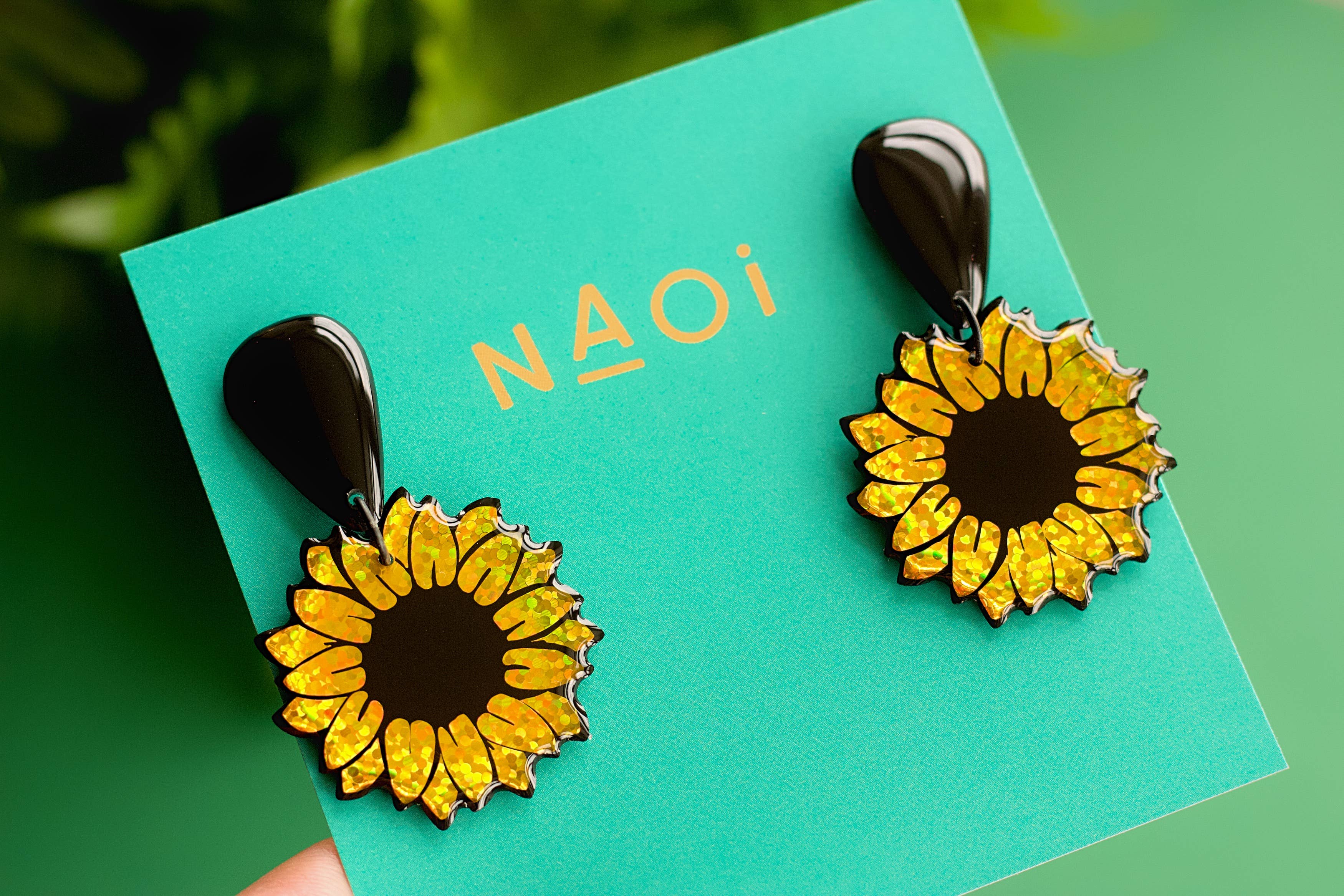 Naoi - Venta al por mayor Pendientes colgantes - Pendientes llamativos de girasol - Hechos a mano por encargo0