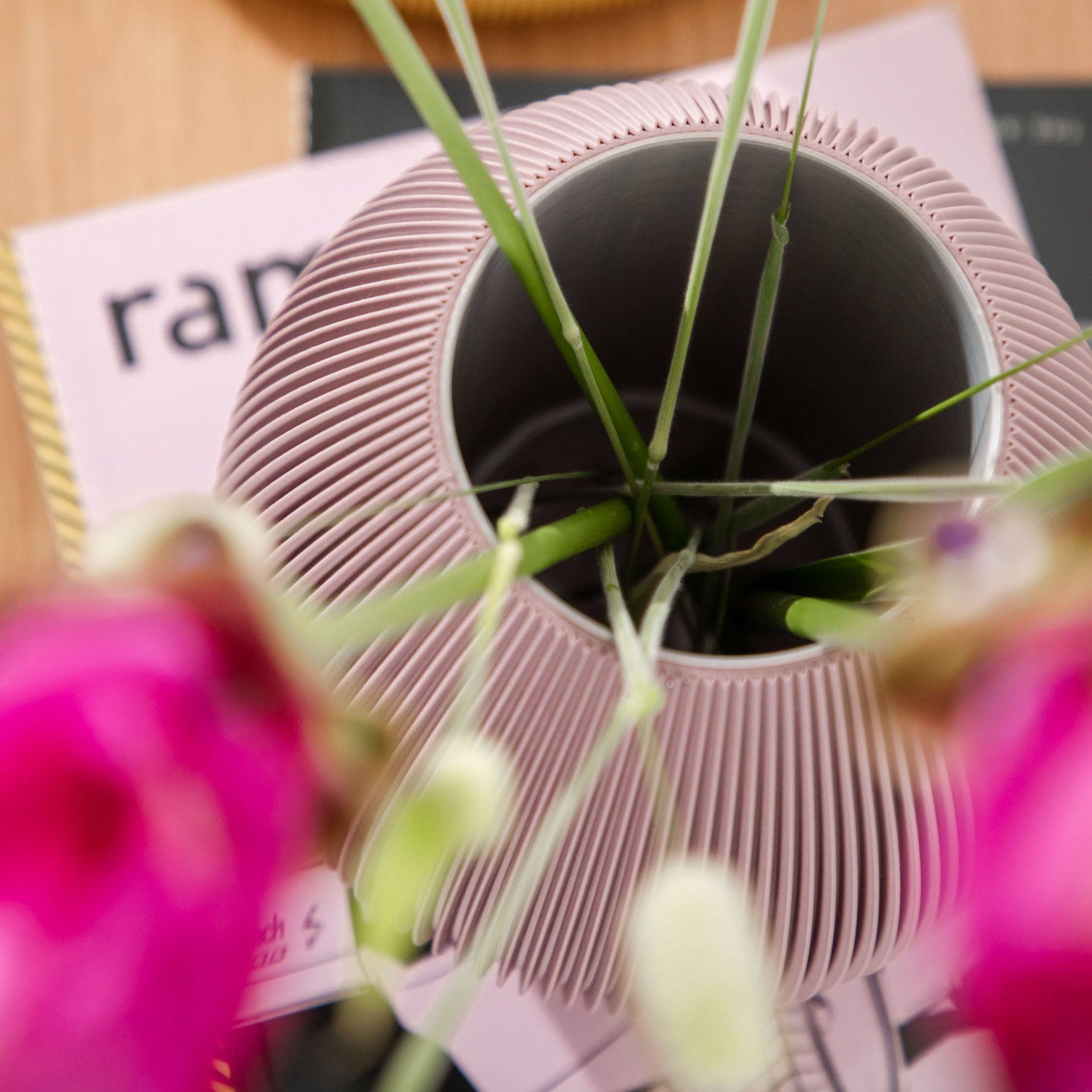 dennismaass. - Venta al por mayor Floreros - Jarrón RUND moderno y minimalista13