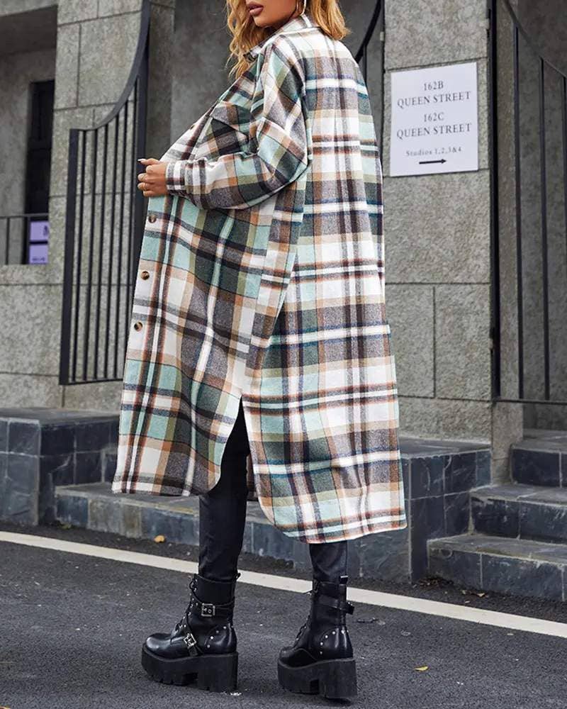 VERDE chaqueta larga estampada con botones y hombros descubiertos de venta al por mayor en Faire1