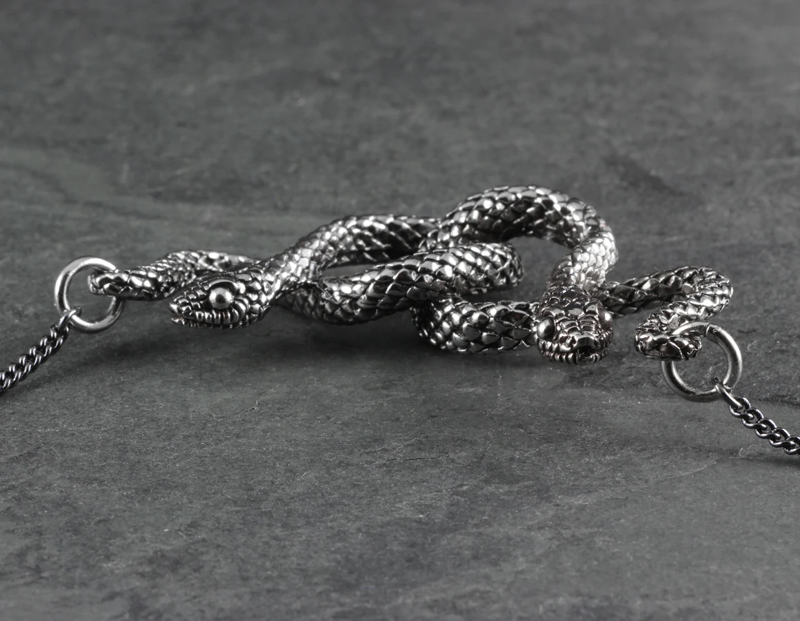 Lost Apostle - Vente Colliers à pendentif - Collier Medusa - Argent3