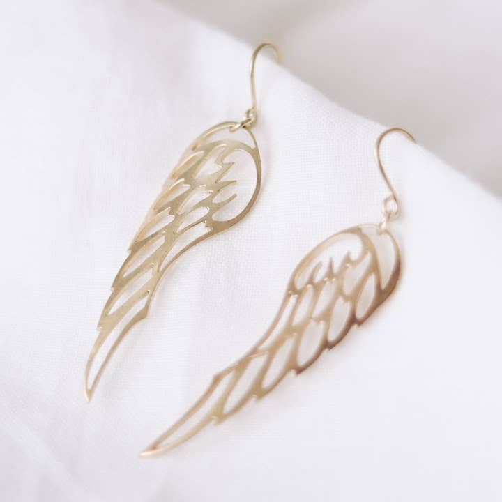 Sierlijke oorbellen van Taking Flight voor wholesale door Finders and Makers