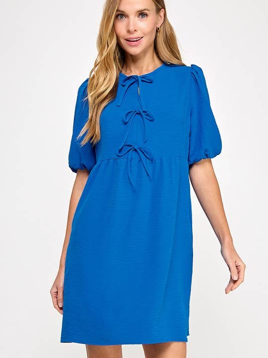 Robe babydoll à nœud devant solide pour la vente par MintChoco