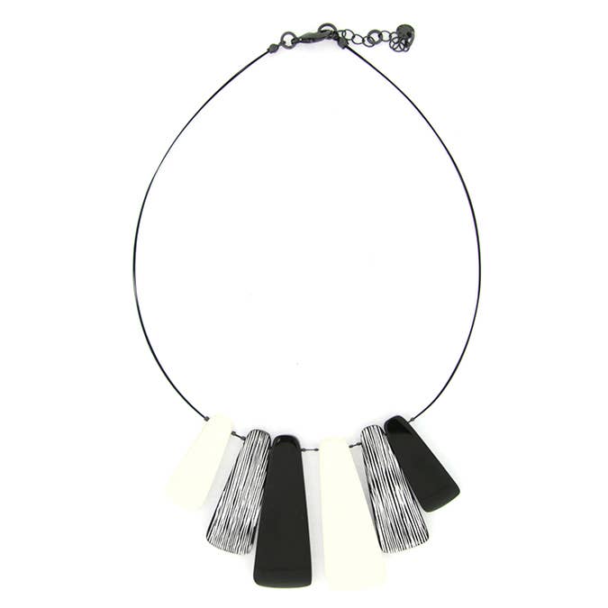 collana in resina per la vendita all'ingrosso da parte di Culture Mix