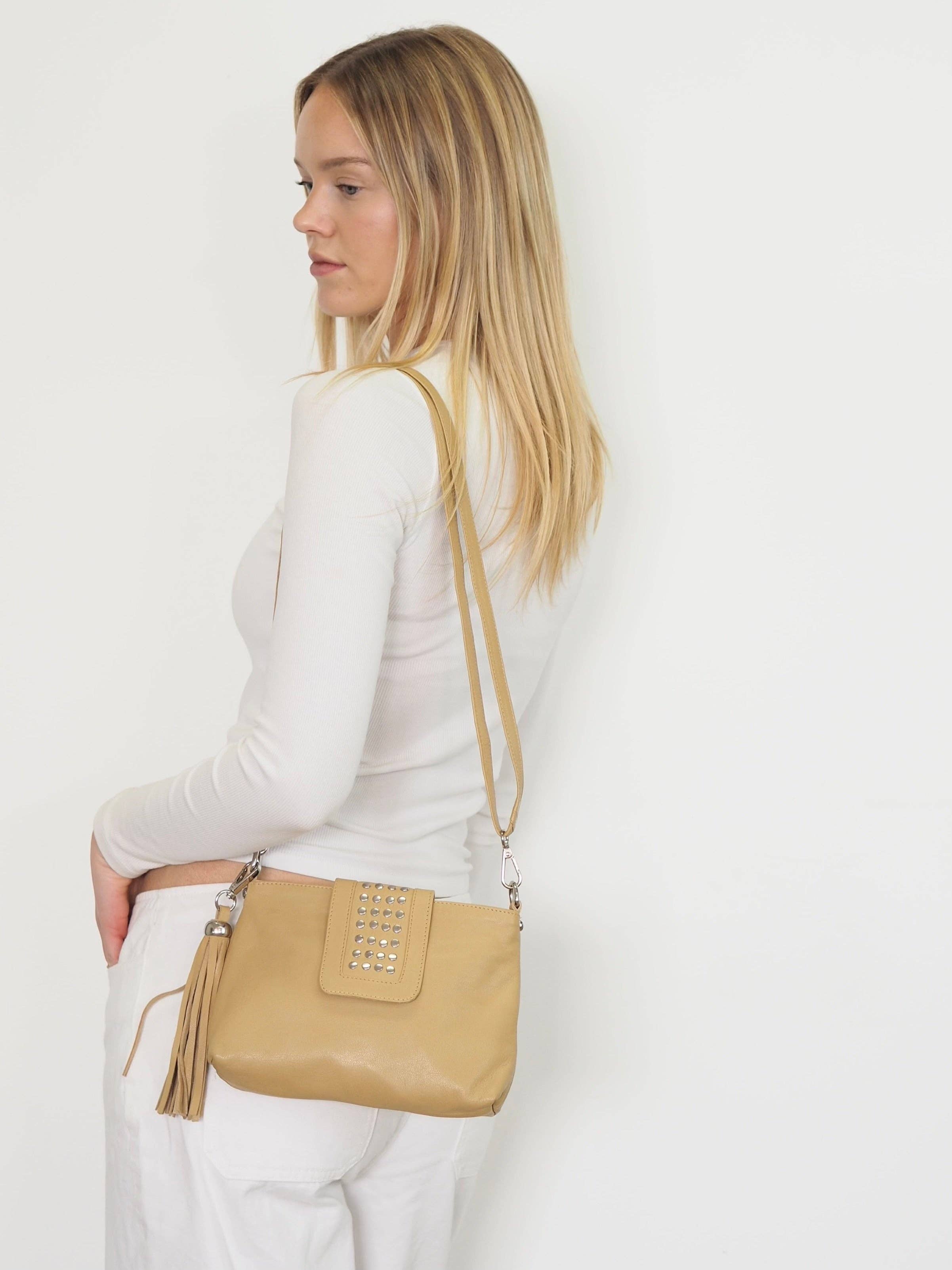 Cadelle Leather - Wholesale Crossbody Bag - Women's - Gigi Crossbody | Camel1