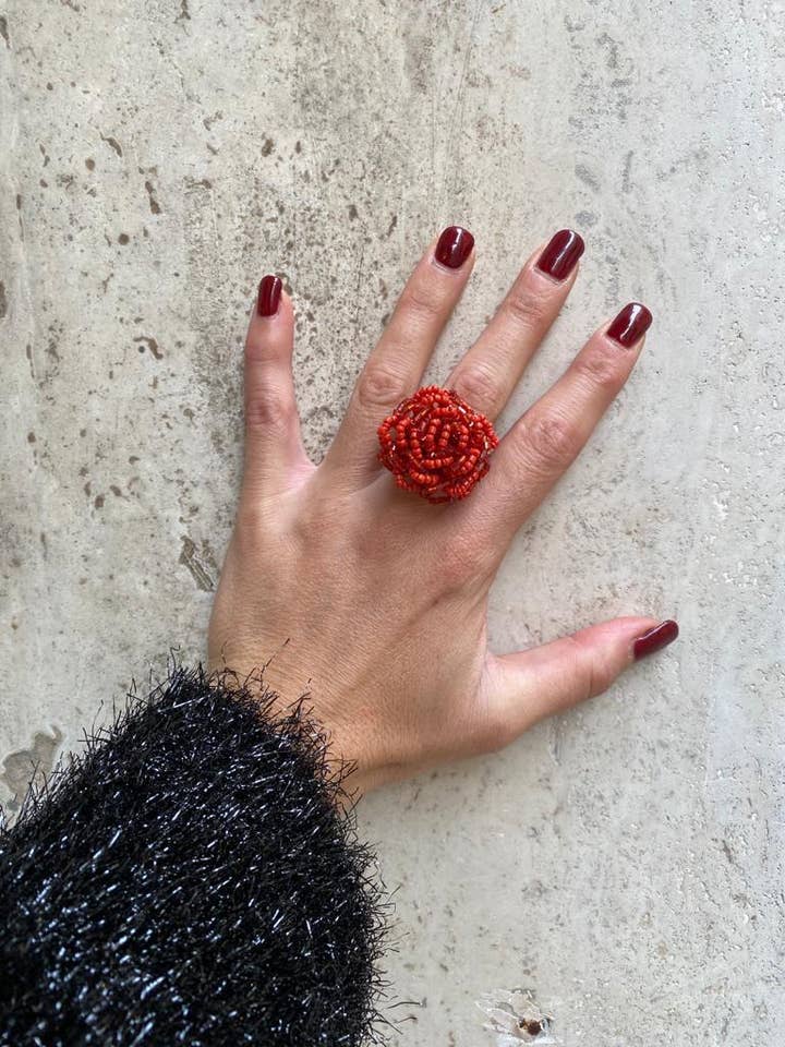 Elegant Glass Bead Flower Ring, costume jewelry for wholesale by Bijondo