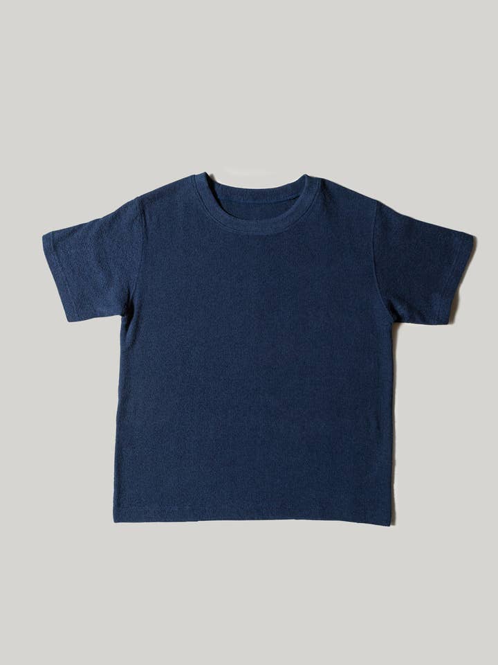 T-shirt en coton à bouclettes, bleu marine pour la vente par Morihata International Ltd. Co.