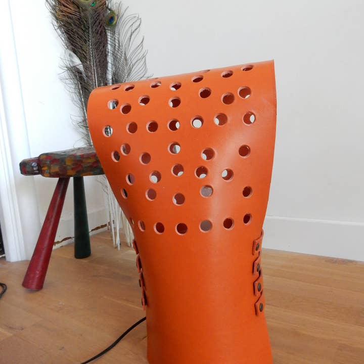 Klokken for engroshandel hos Atelier du Touraco