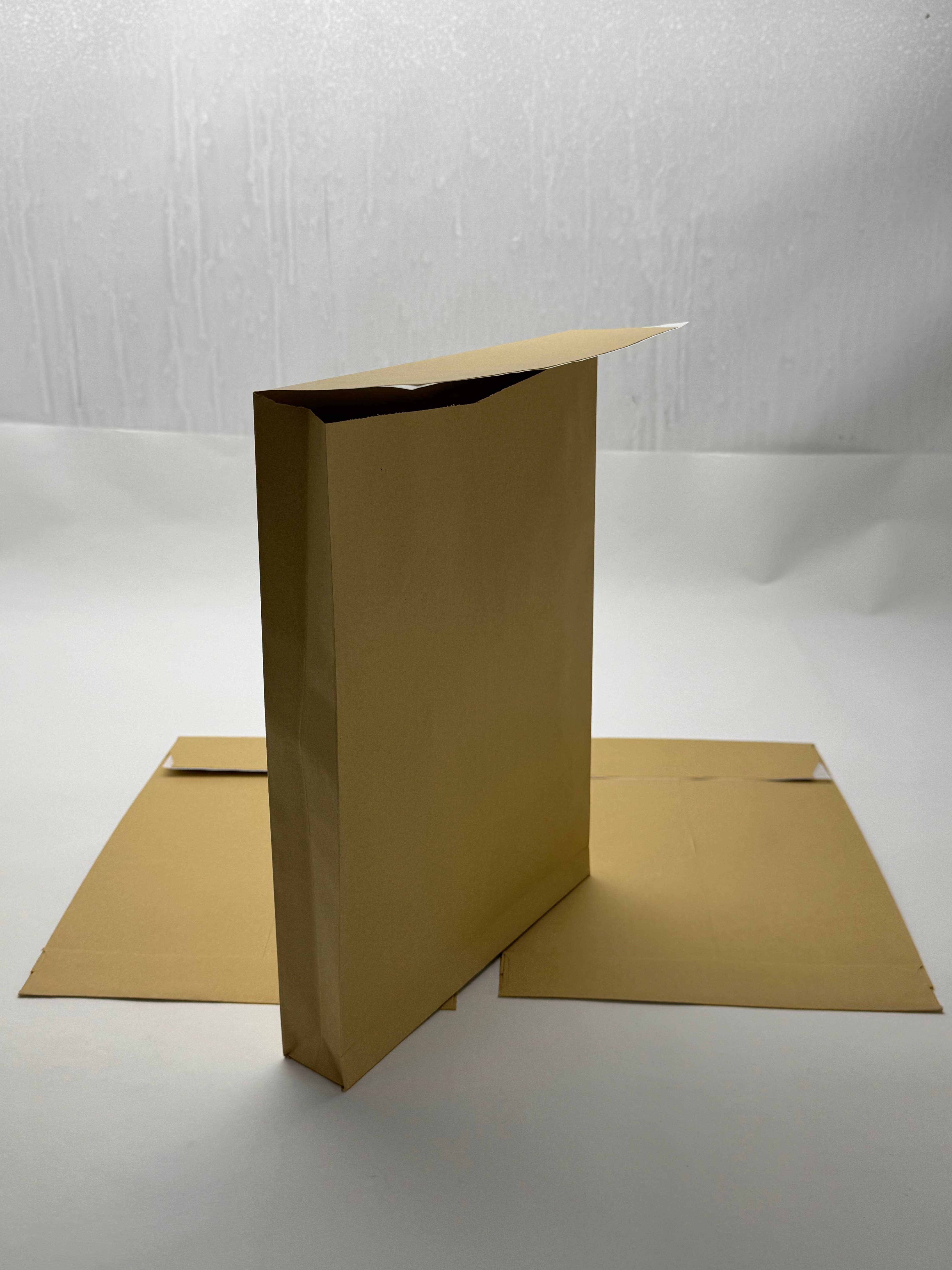 Salzmann Restwaren GmbH - Wholesale Envelopes - Bubble mailers & shipping envelopes, gusseted envelopes5