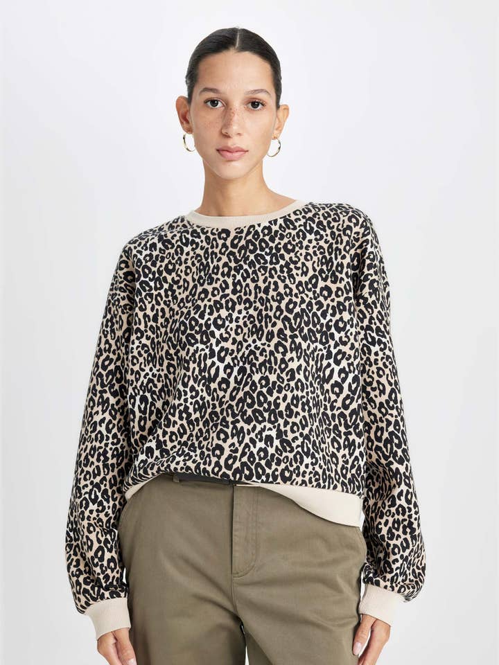 Leopard Design Sweatshirt for engroshandel hos Virtue Trade