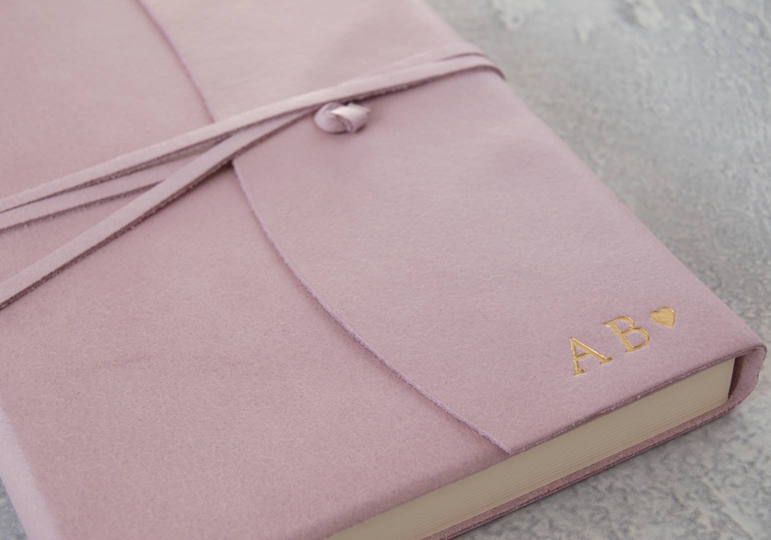 Creatico – Großhandel Tagebuch – Leatherkind Capri Notizbuch, A4, nachfüllbar, Geschenkset mit Stift32