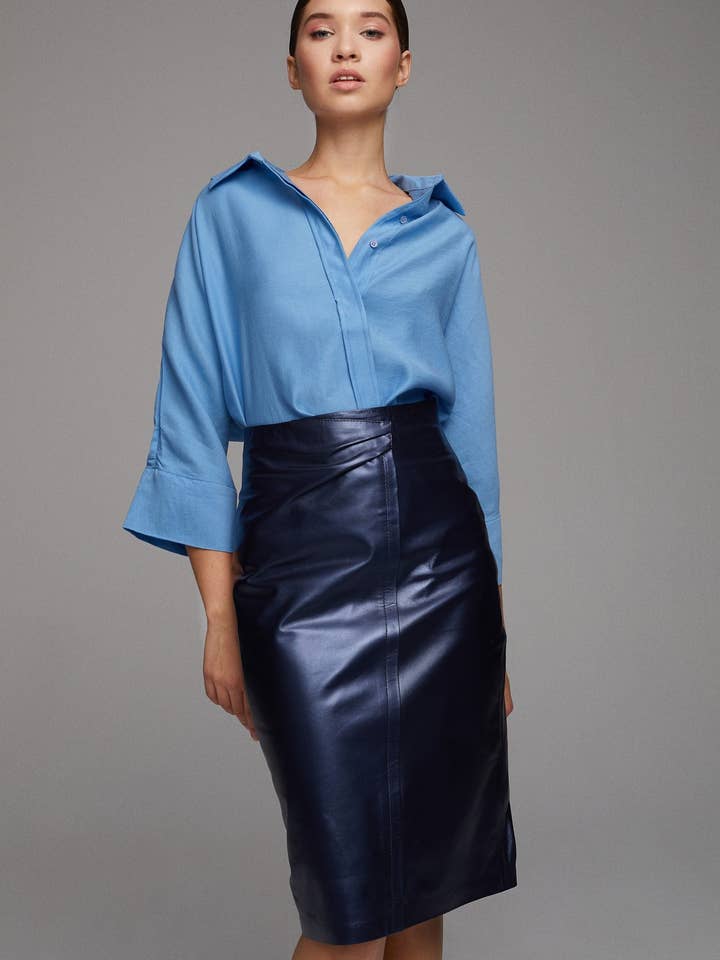Jupe en cuir crayon – Bleu marine pour la vente par DUE2store