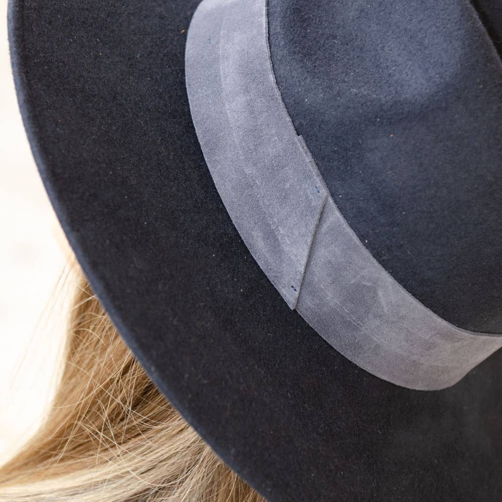 TRAVAUX EN COURS... - Wholesale Fedora - Unisex - WIDE BRIM HAT - leather braid20
