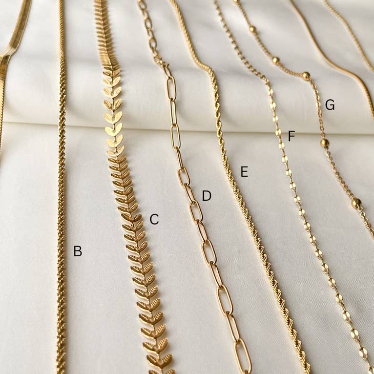 Wholesale Dainty Gold Necklaces 18k Gold PVD Plated Chains for