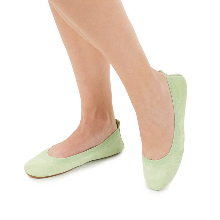 Cool Matcha Green Ballerine Pliable Samara en Daim Matcha en vente sur Faire