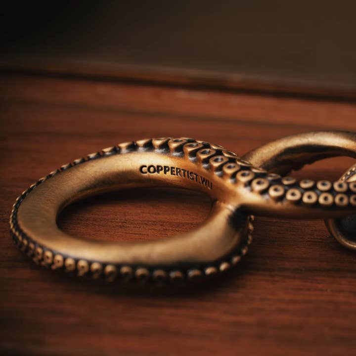 Coppertist.wu - Wholesale Keychain - Unisex - Octopus Infinity Keychain【Ship in 4 weeks】