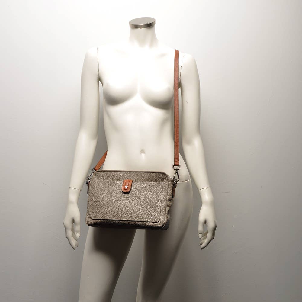 Berba Lederwaren B.V. - Wholesale Crossbody Bag - Women's - Leather crossbody bag Chamonix 125-060-594