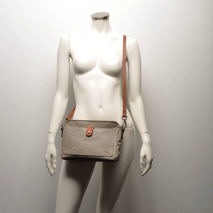 Berba Lederwaren B.V. - Wholesale Crossbody Bag - Women's - Leather crossbody bag Chamonix 125-060-594