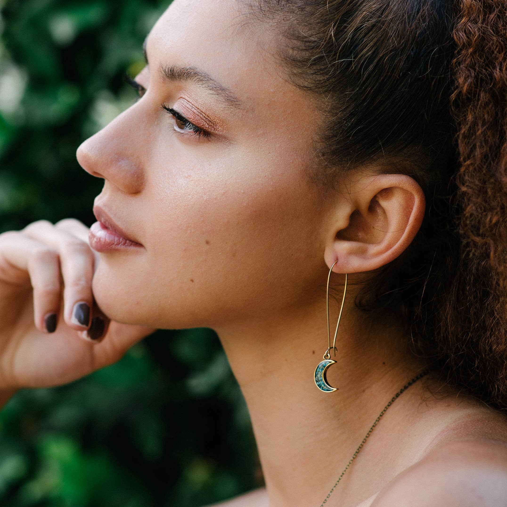 Cameoko - Wholesale Dangle Earrings - Crushed Gemstone Moon Dangle Earrings1