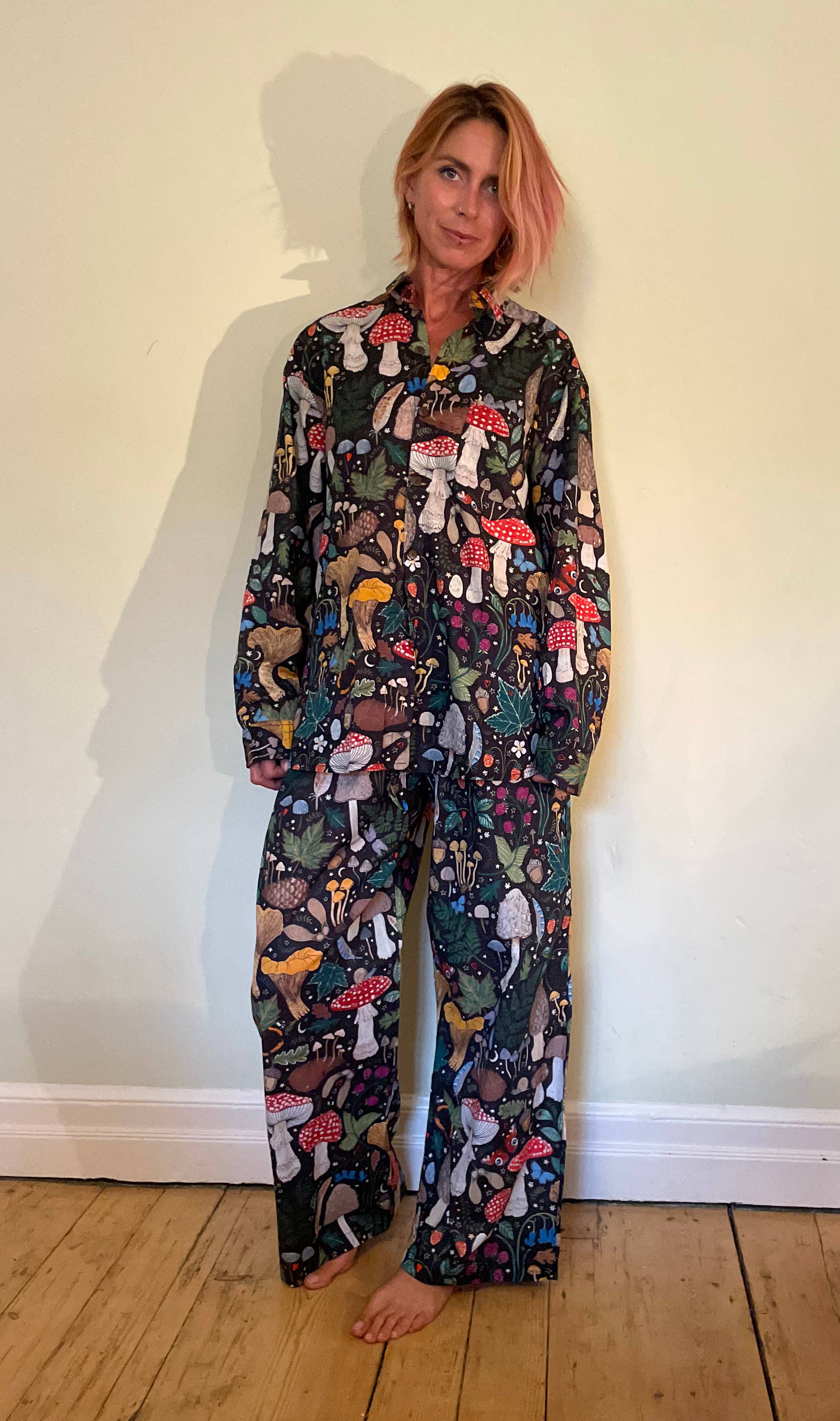 Emma's Emporium – wholesale Buttoned-down shirt – Unisex – AW2503 Unisex Toadstool Mushroom Print Cotton Shirt2