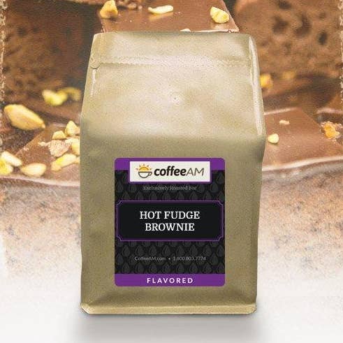 Café aromatisé au brownie au fudge chaud pour la vente par CoffeeAM