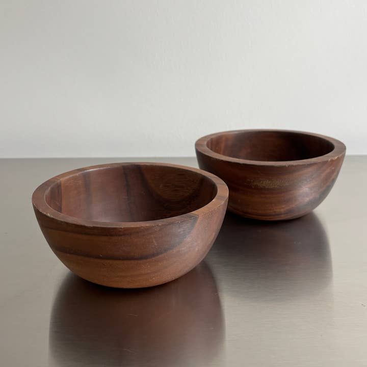 London Atelier Byproduct – wholesale Decorative plate/dish/bowl – Walnut wood hand carved bowl3