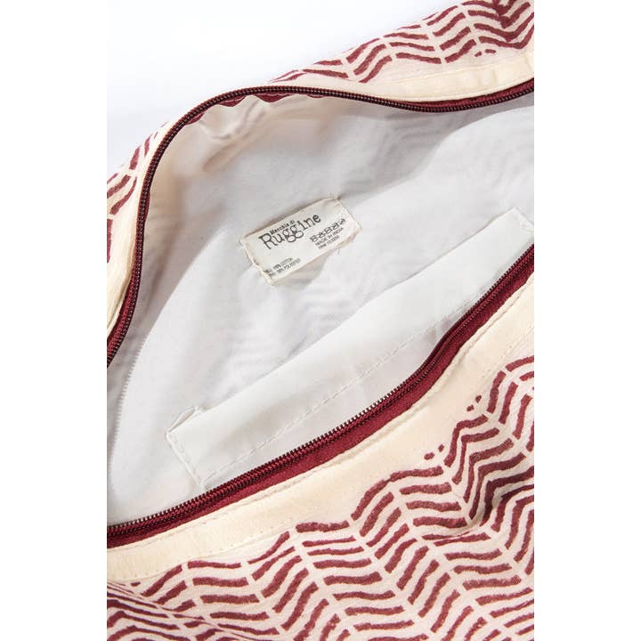 Någon att älska Handgjord Bohemisk Axelväska Somebody To Love med Paisleymönster och Chevronkant för wholesale på Faire6