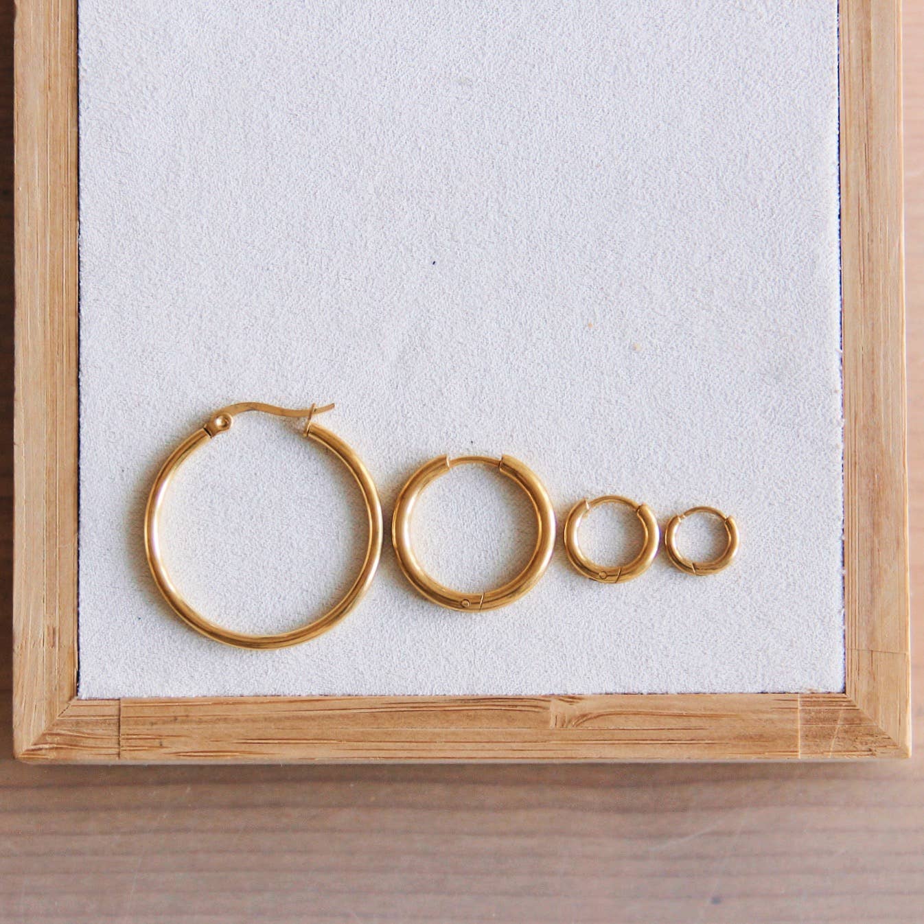 Bazou - Wholesale Hoop Earrings - Stainless Steel Creole 30mm “Basic” - Gold2