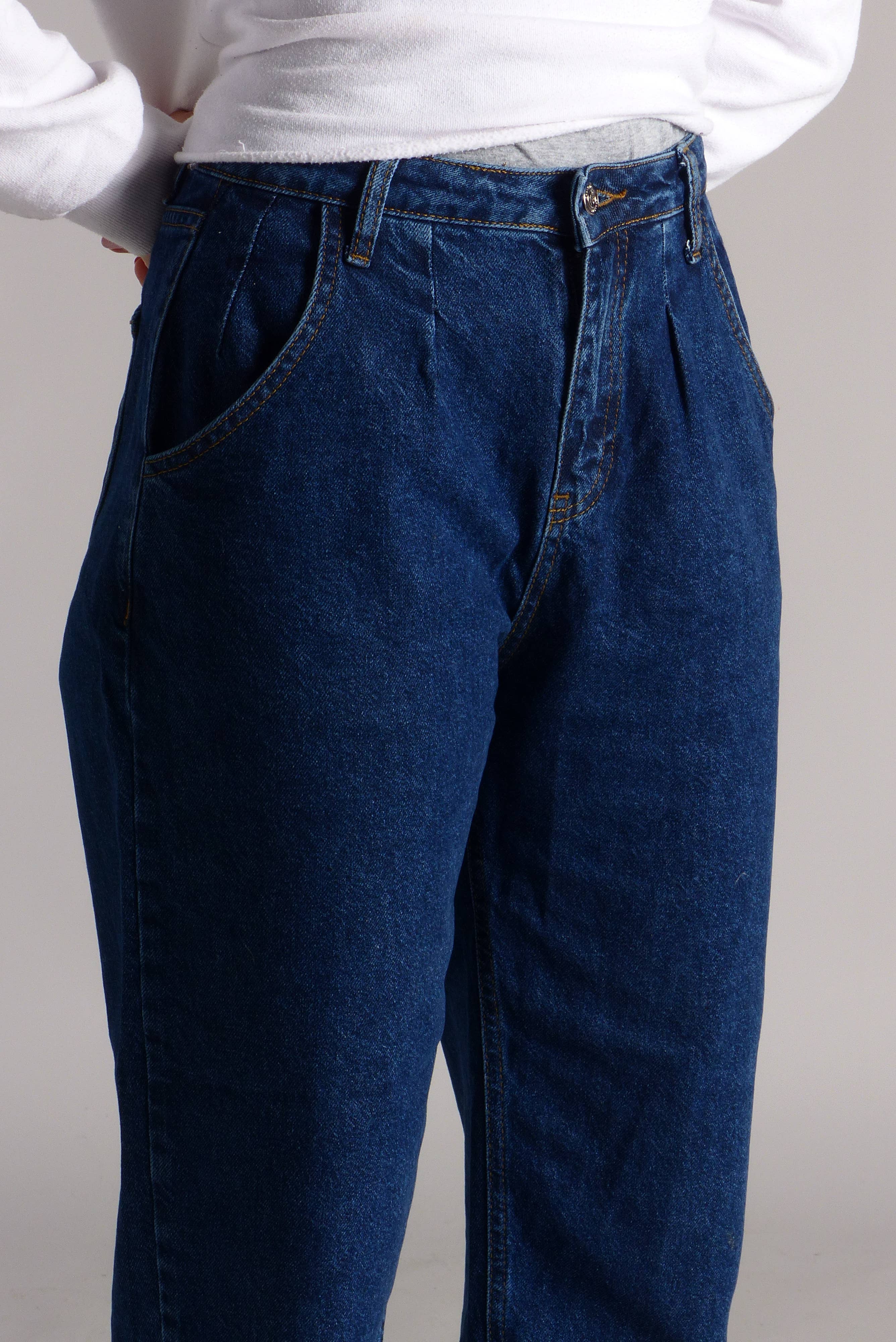 Blue Slouchy jeans - Stylish and comfortable - CasualChic Denim for wholesale on Faire6