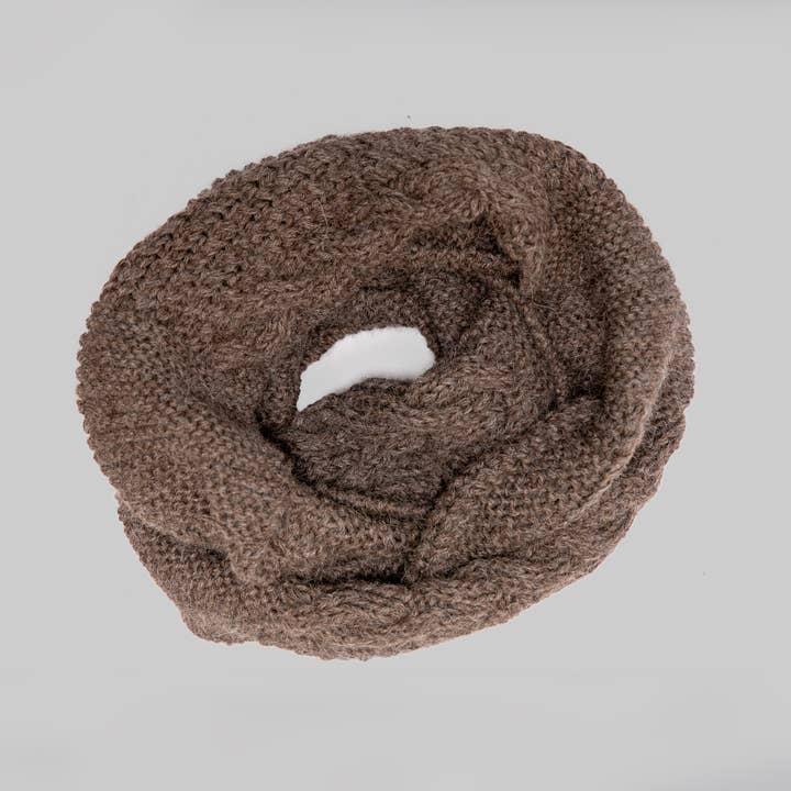 Awamaki - Wholesale Scarf - Unisex - Wayra Cable Infinity Scarf2