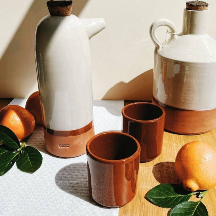 Cerámica Roca Caus - Vente Bouteilles d'eau - Carafe à eau bleue moderne.