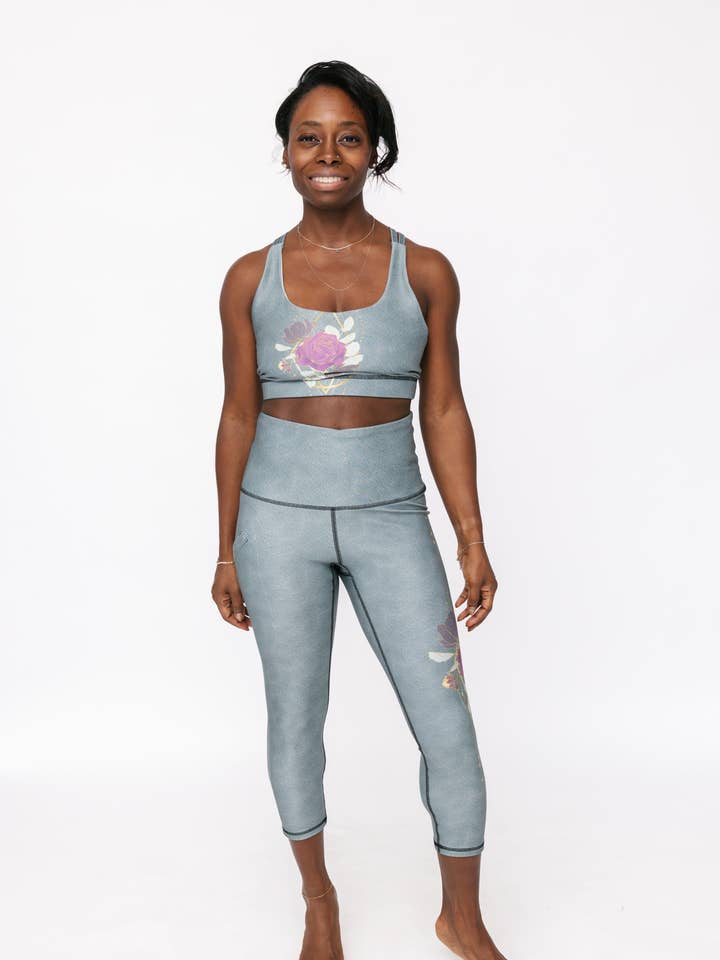 Geo Rose Forêt Sombre Poche Capri pour la vente par Nominou Designs