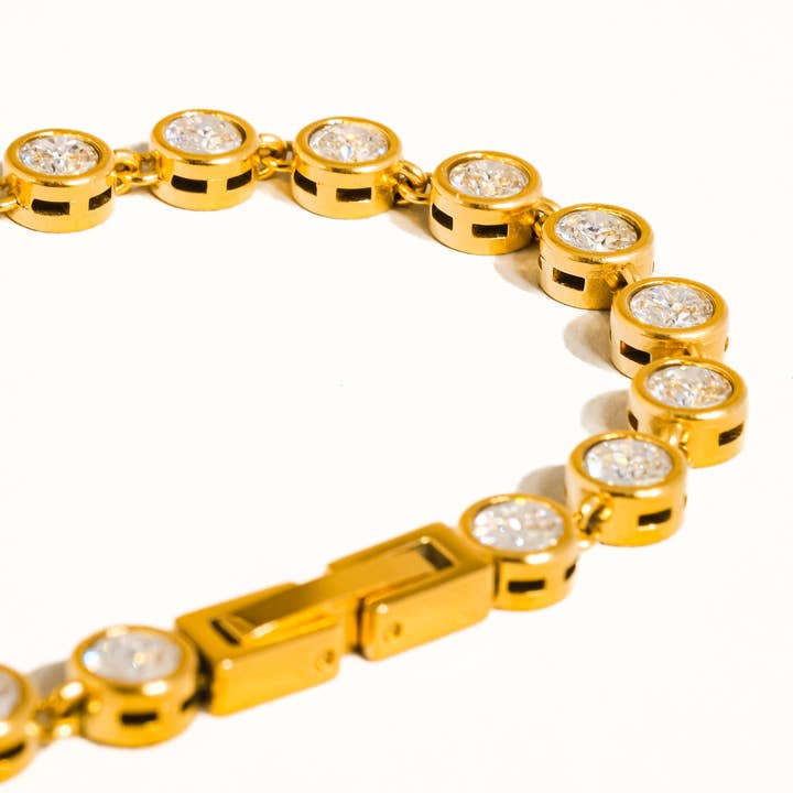 Amity 18K Gold Non-Tarnish Round Rhinestone Bracelet for wholesale on Faire1