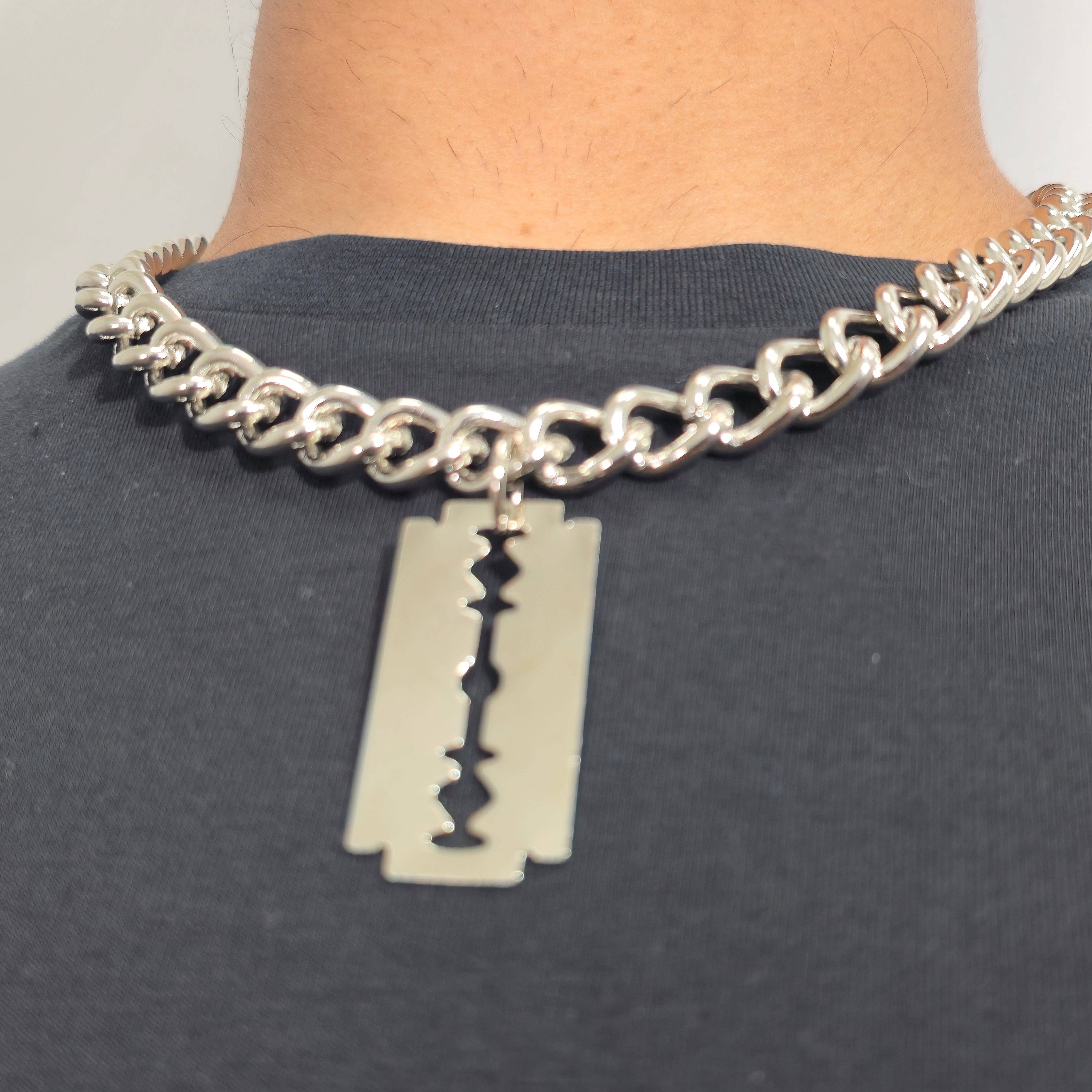 Funk Plus - Wholesale Pendant/Charm Necklace - FC987 RAZOR BLADE PENDANT10