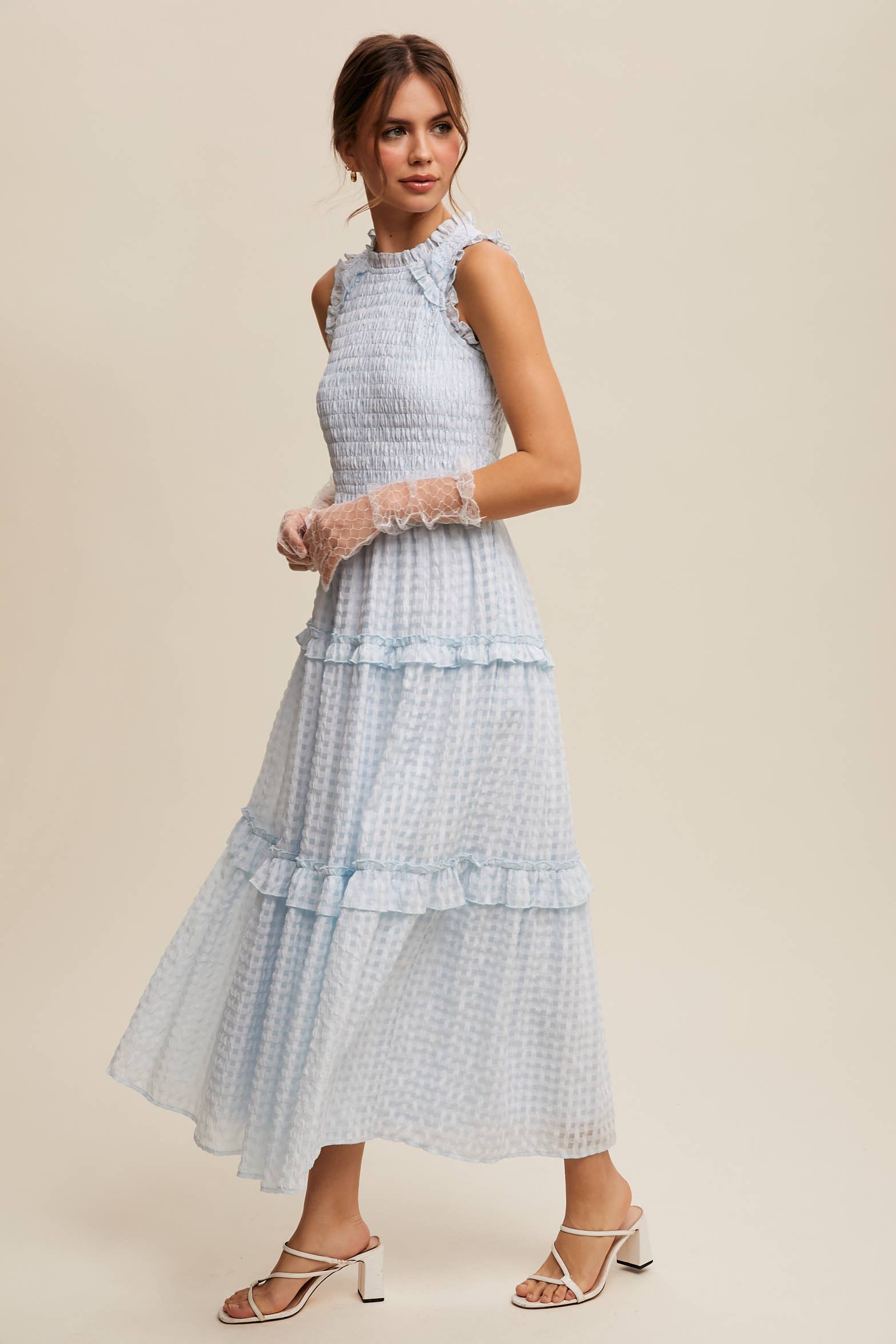 Listicle – wholesale Dress – Women's – Sleeveless Gingham Maxi Dress with Ruffle Details17