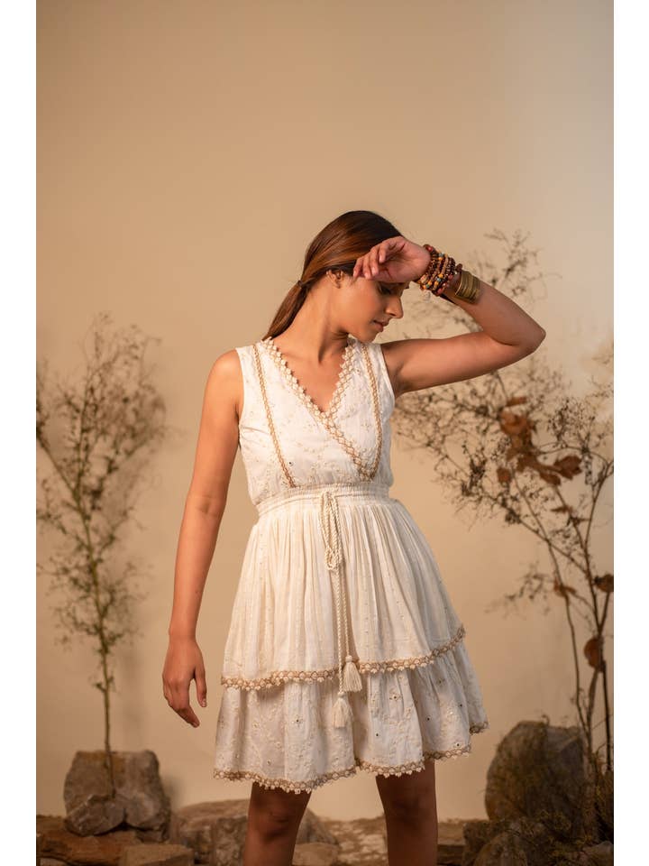 Label Reyya - Wholesale Dress - Women's - Off-White Sleeveless Cross Dress2