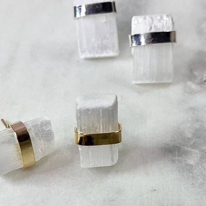 jools & joplin - Wholesale Stud/Post Earrings - Simple Selenite Studs